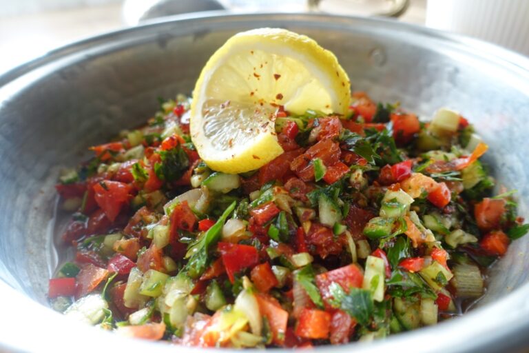 Ezme Salad: a Traditional MEZE Salad (Antep Salad)